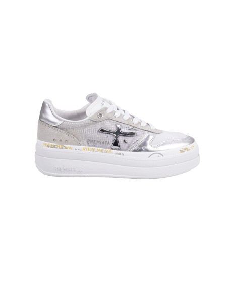 Shop PREMIATA  Scarpa: Premiata Sneakers "Micol 7446".
Logo all'esterno.
Scritta PREMIATA all'interno.
Nome modello sull'etichetta.
Altezza suola: 4,5 cm.
Composizione: SUOLA: 70% GOMMA 30% EVA PARTE SUPERIORE: 10% PELLE DI AGNELLO 5% PELLE DI VITELLO RASATA 70% PELLE DI VITELLO 15% PU FODERA: 86% PELLE DI CAPRA 14% PU.
Made in Vietnam.. MICOL-7446